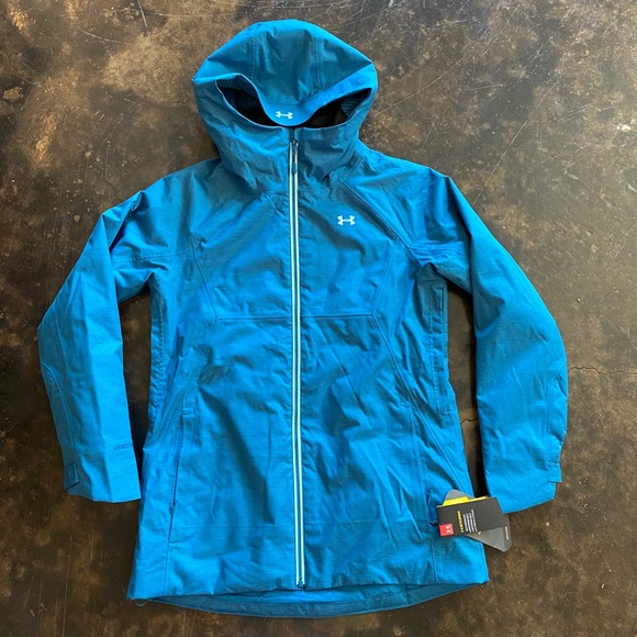 Women’s Under Armour ski jacket - Picture 1 of 13
